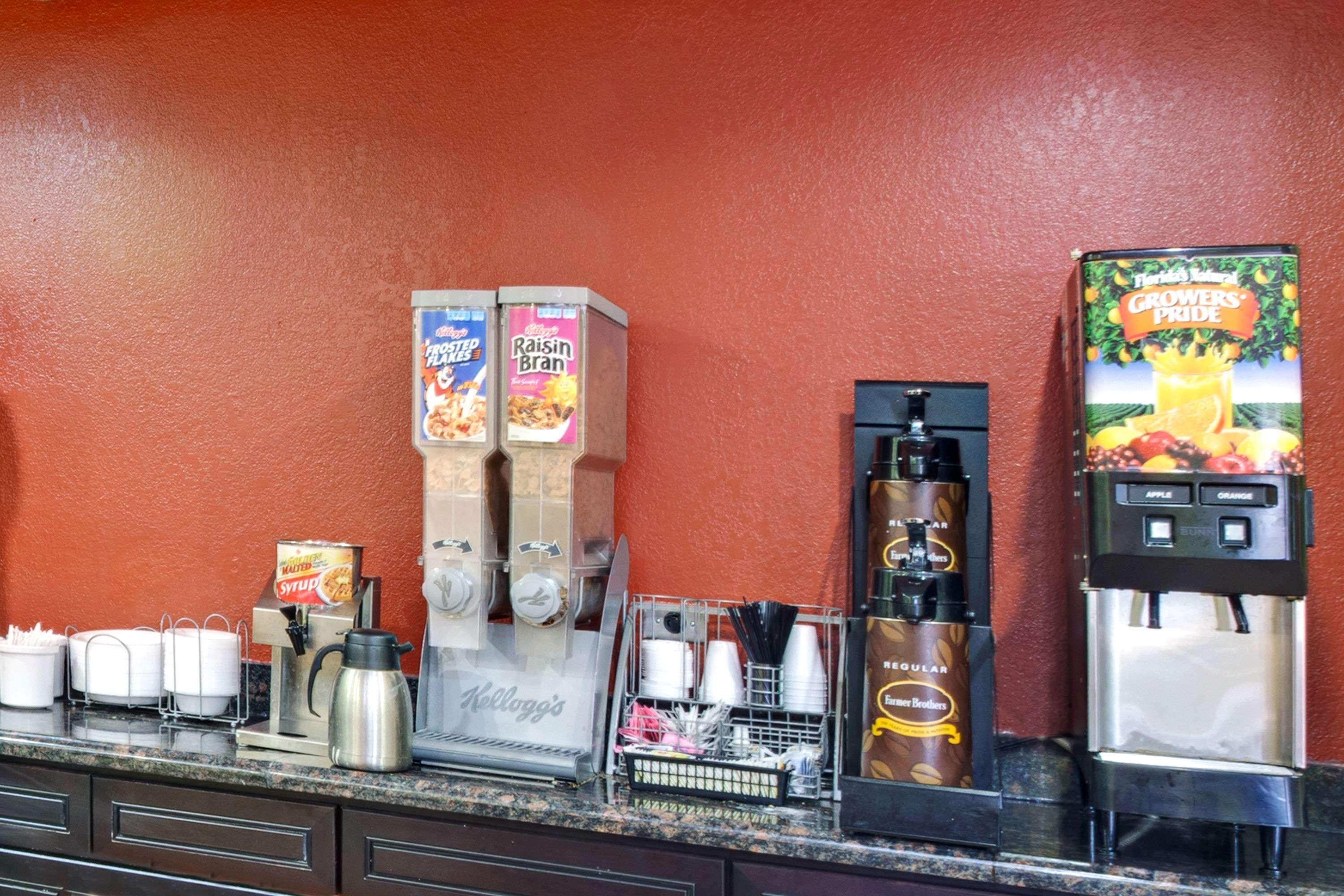 Super 8 By Wyndham Romeoville Bolingbrook Extérieur photo