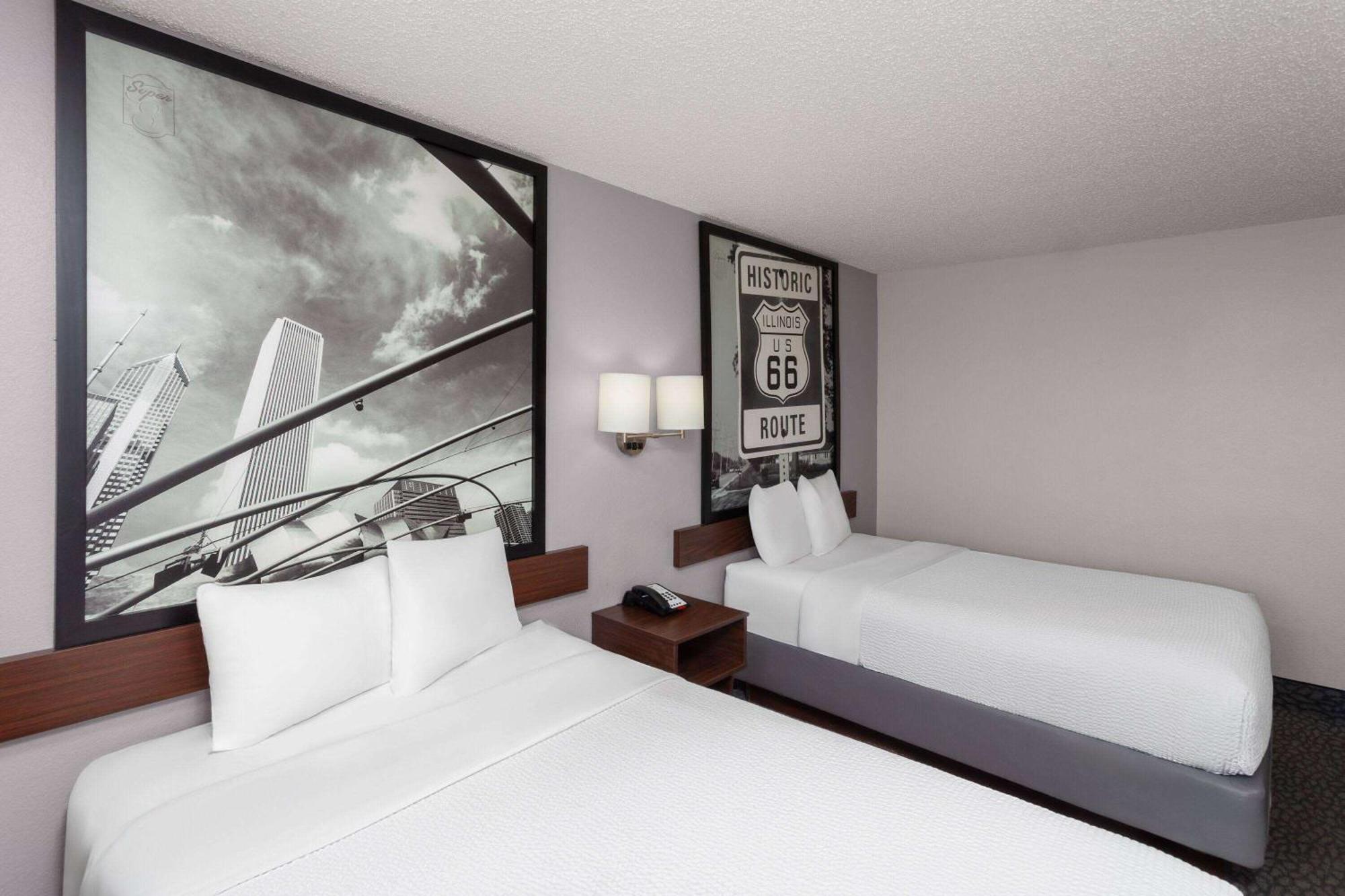Super 8 By Wyndham Romeoville Bolingbrook Extérieur photo